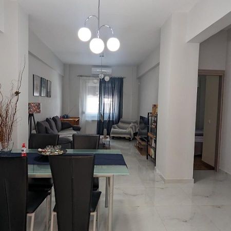 Luxury & Spacious Apartment In Афіни Екстер'єр фото