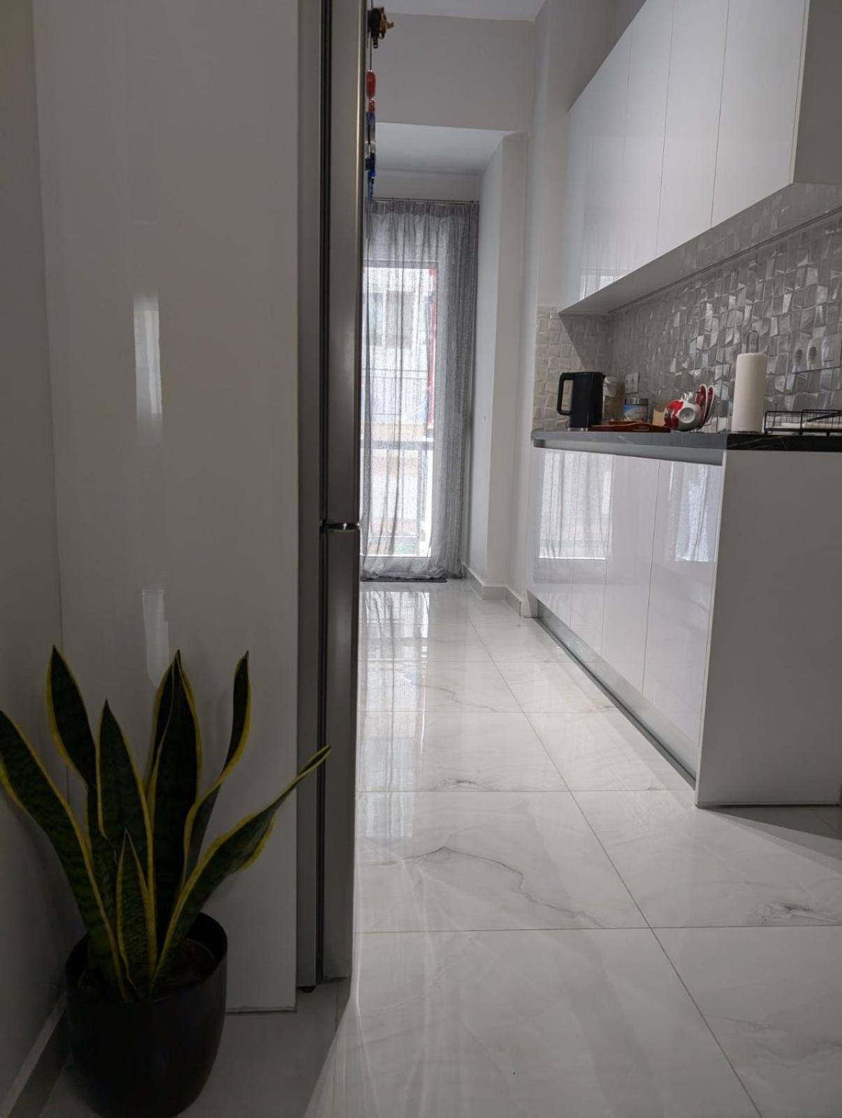 Luxury & Spacious Apartment In Афіни Екстер'єр фото